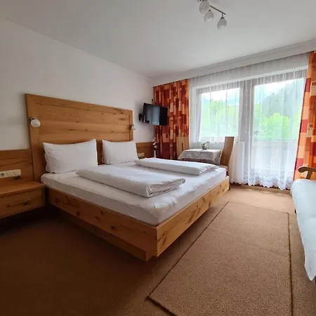 Appartementhaus Bergland بيت ضيافة ببيرفيير