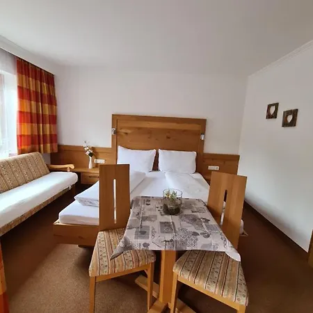 Pension Appartementhaus Bergland Biberwier