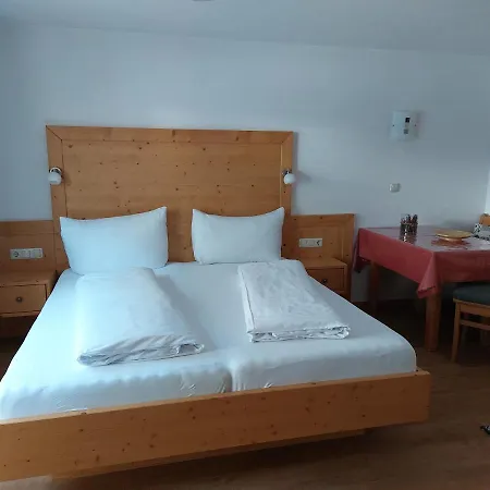 Pension Appartementhaus Bergland
